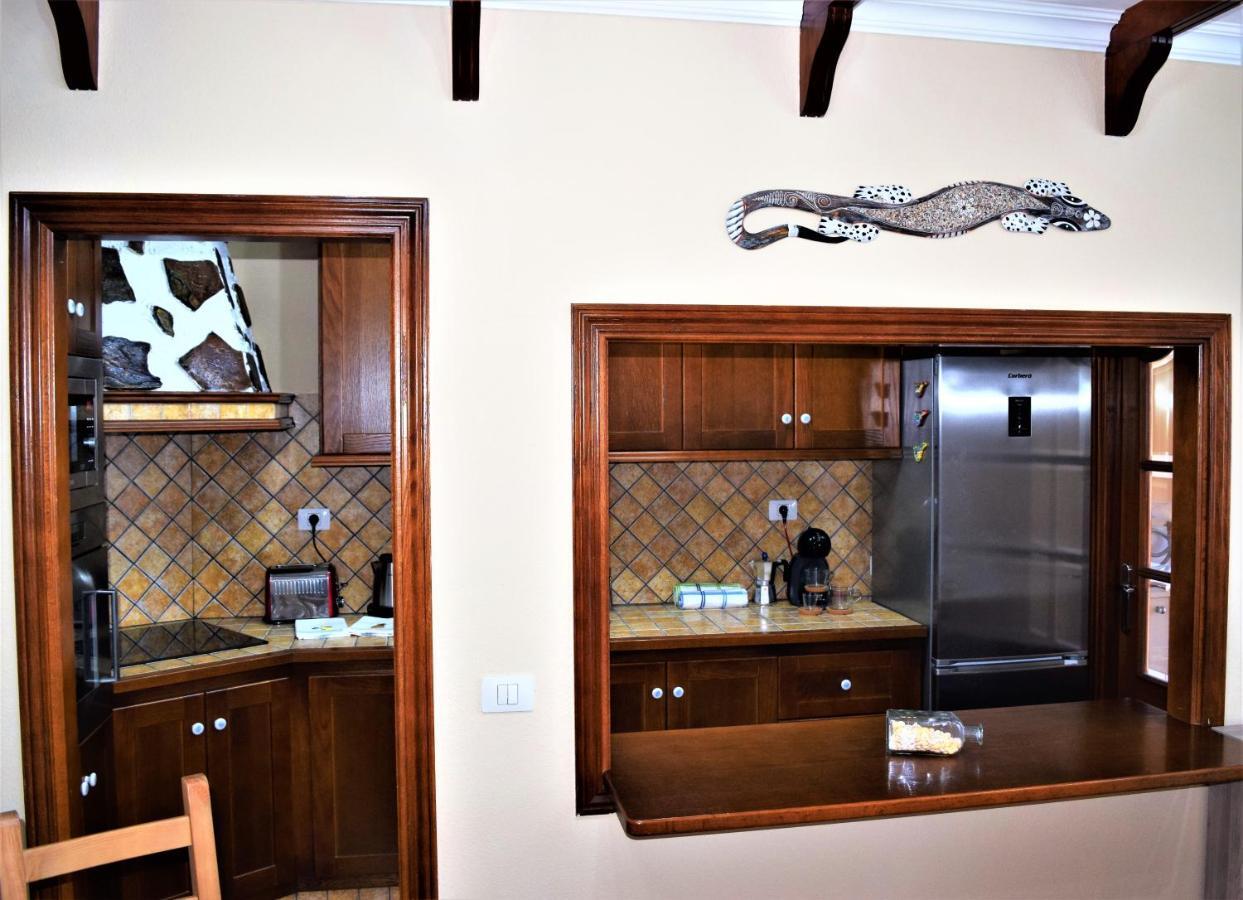 Victoria Family Apartman Tenerife Costa Del Silencio Eksteriør bilde